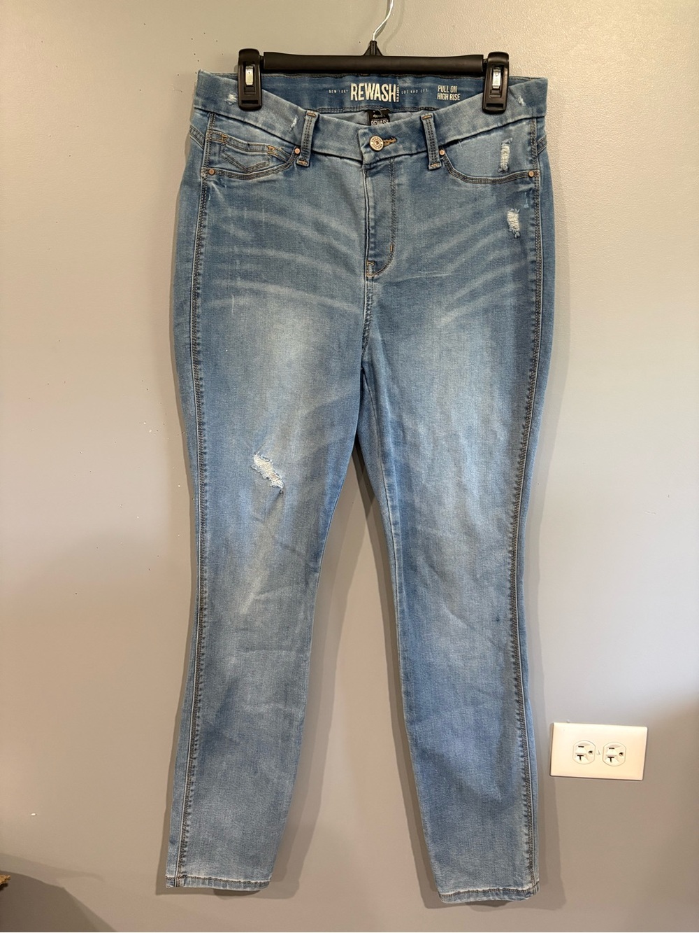 REWASH High Rise Pull On Skinny Jeans Light Wash Distressed Size 14W